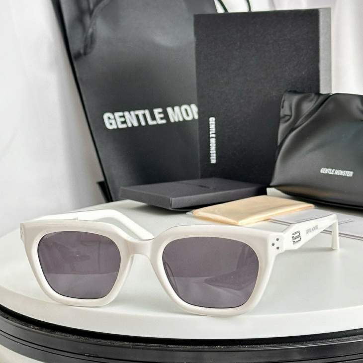 Picture of Gentle Monster Sunglasses _SKUfw58597019fw